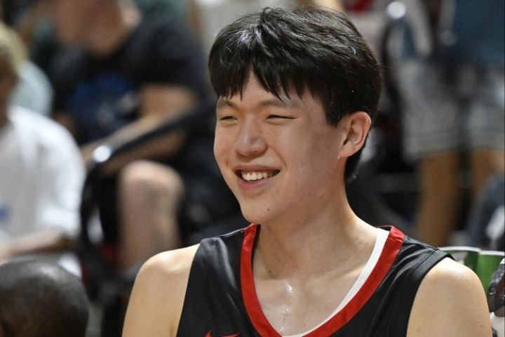 🥰满分10分 给杨瀚森的夏联首秀半场打几分？