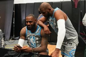 21世纪各数据领跑者：詹姆斯得分 霍华德篮板 保罗助攻 库里三分