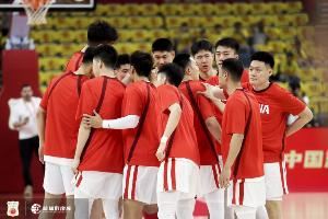 ：中国男篮明日启程前往吉达 预计带14人前往
