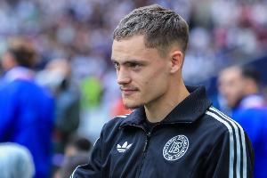 领先第二名奥利塞110票！维尔茨以191票当选踢球者年度最佳球员