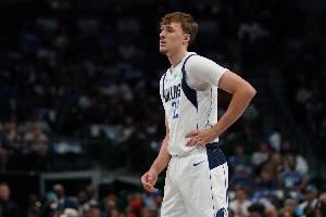 侠媒:弗拉格进攻端还太粗糙 休赛期大家不该吹捧他是队内第3球星