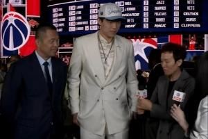 疑似杨瀚森妈妈发文：瀚森虚胖状态下滑谁的责任？只有妈妈知道！