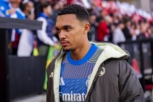 依旧没有首发!阿斯报:阿隆索对阿诺德的使用在皇马内部引发惊讶